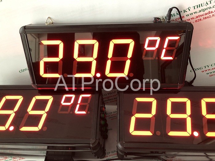 bảng điện tử đo nhiệt độ